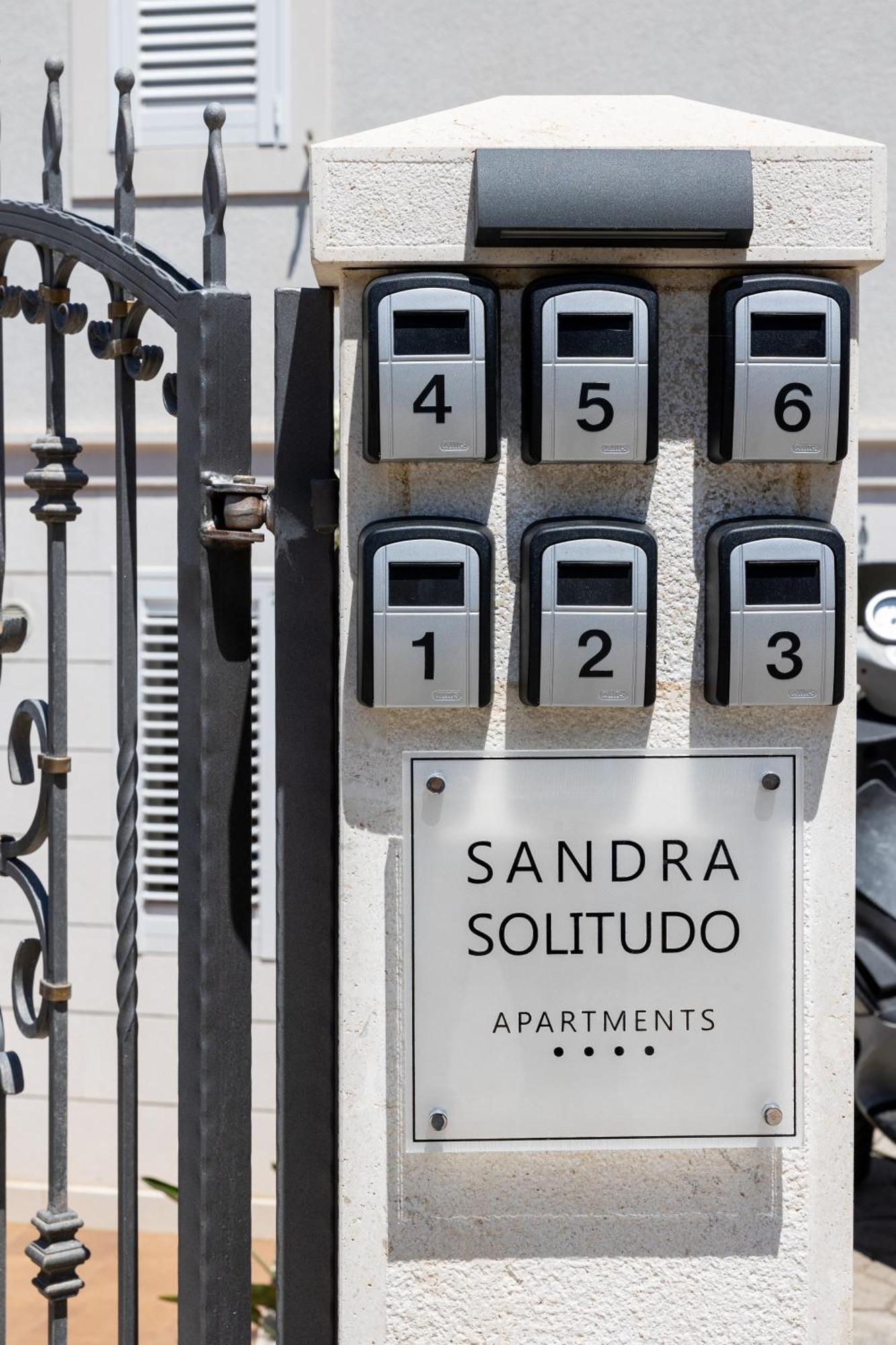 Lägenhet Sandra Solitudo Ii